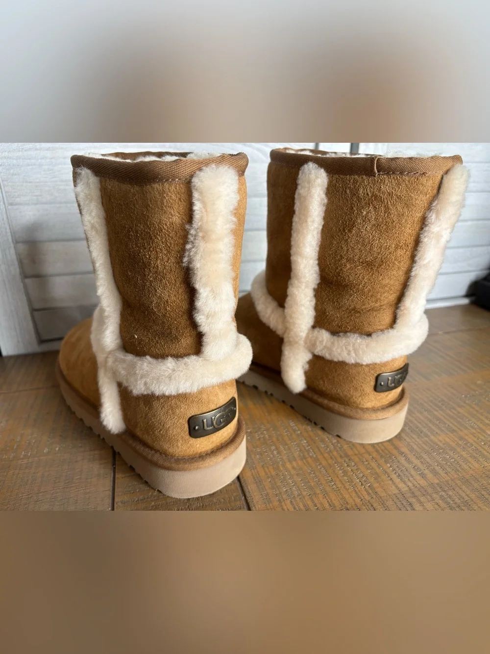 UGG Kids Hadley Boots Chestnut Suede Shearling Mid Calf Size 3 Kids
